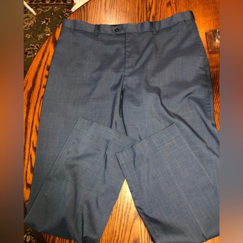 SAVANE SIZE 38x32 BLUE MENS DRESS PANTS NON IRON EUC